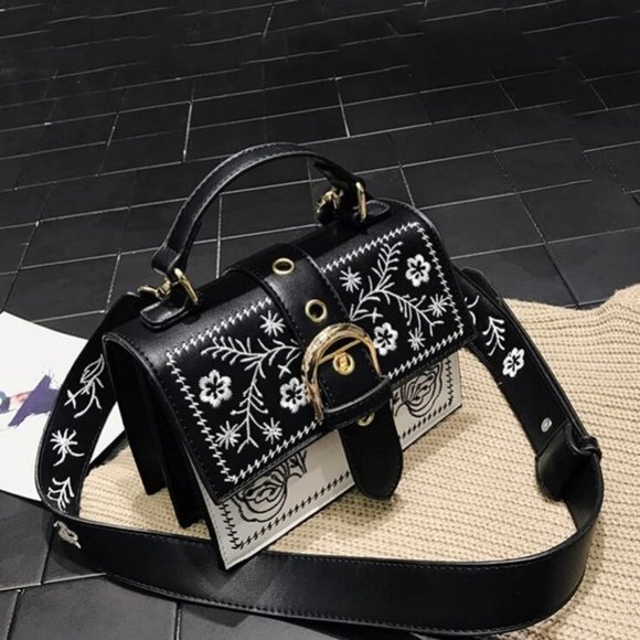 Handbags - Woman's Black & White Handbag